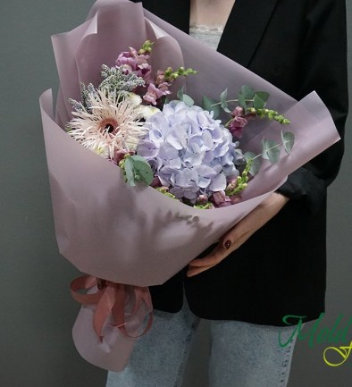 Bouquet with hydrangea ''Charm''2 photo 394x433